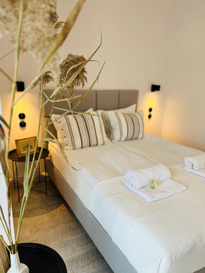 Pod Roza Bed & Breakfast Łeba Exterior foto